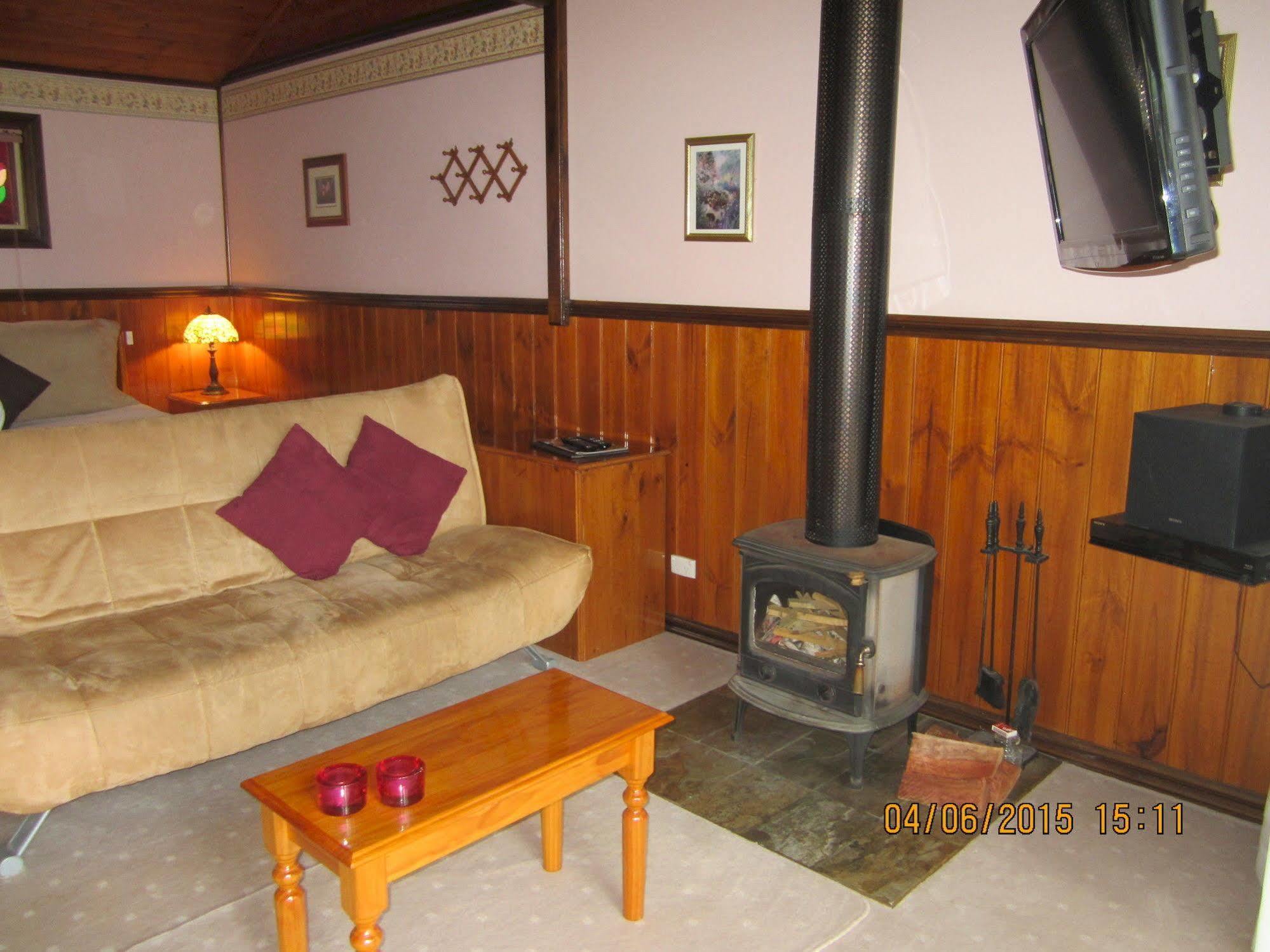 Willowlake Cottages Howqua Kültér fotó